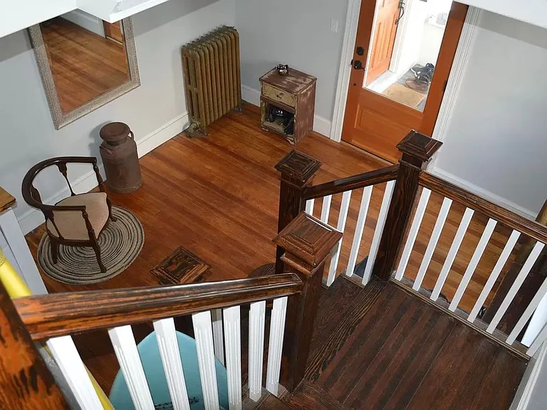192 Willard Ave #B — Photo 5