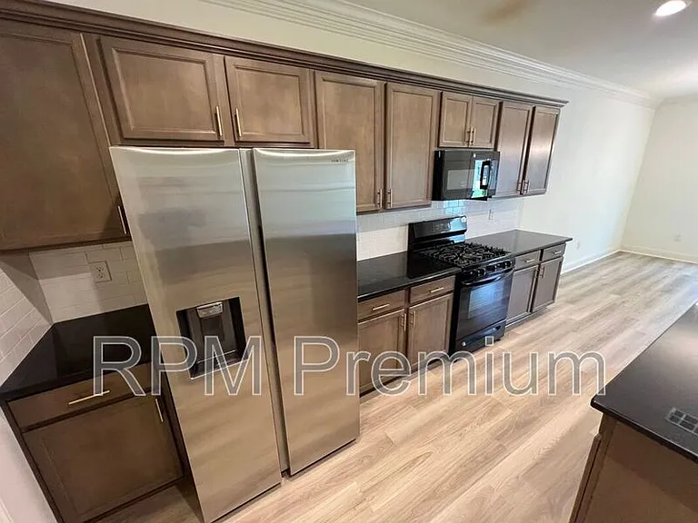 7108 Kenilworth Crossing Ave — Photo 10
