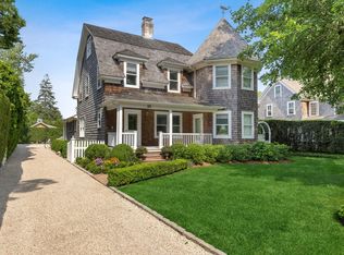 60 Lewis St, Southampton, NY 11968