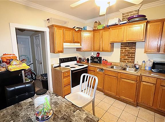 2nd image of 531 Avenue E