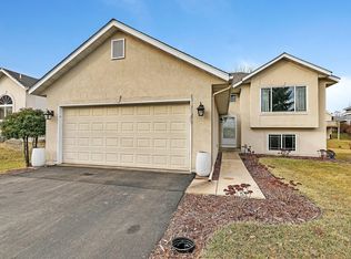 21255 Ilavista Way, Lakeville, MN 55044