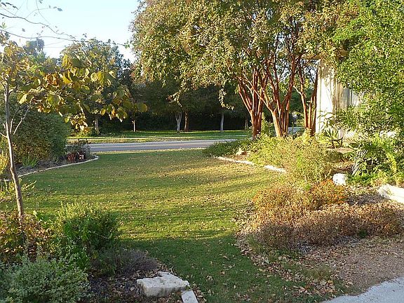4th image of 1797 Oak Forest Dr