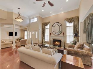 5 Toni Ct, Center Moriches, NY 11934