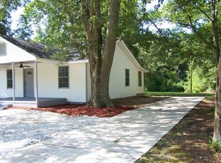 138 Grove St, Barnesville, GA 30204