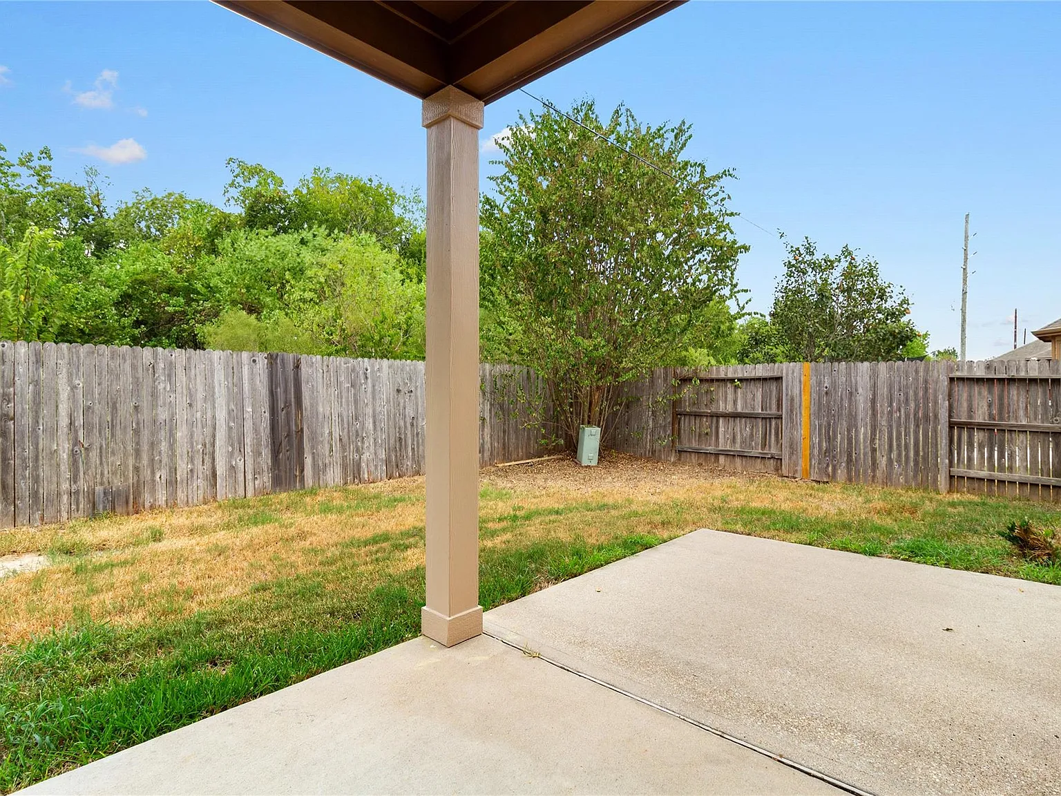 3 bed, 2.0 bath, 1780 sqft, $2,500 — Photo 4