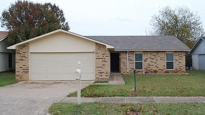 1st image of 4220 Sweetgum Way
