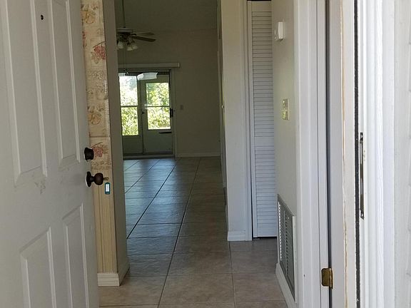 2nd image of 931 Meadow View Dr APT C