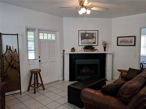 4th image of 2864 37th Ave N