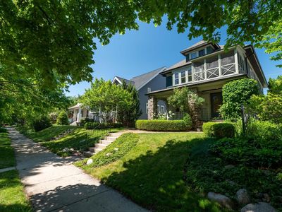 3815 N Farwell AVENUE #3817, Milwaukee, WI, 53211