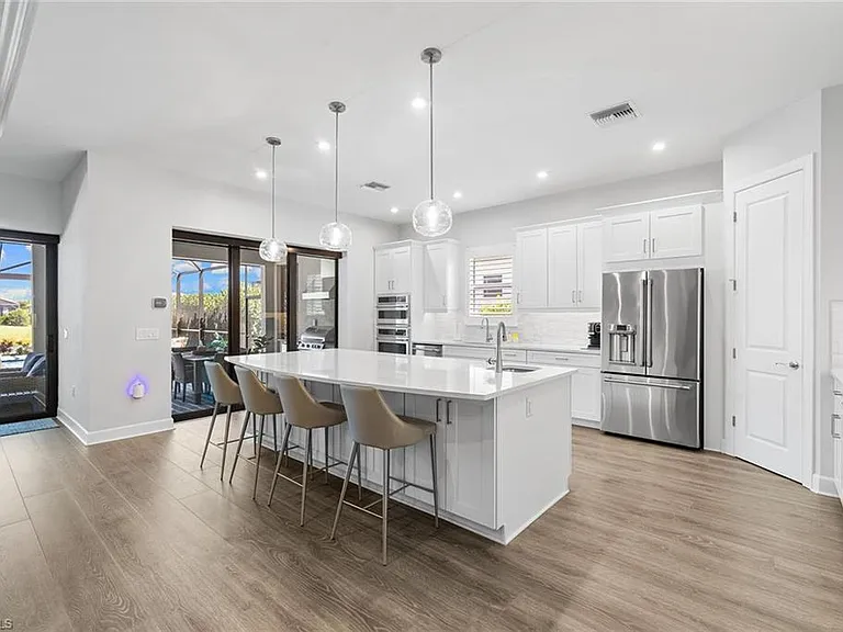 15345 Aprile St — Photo 11