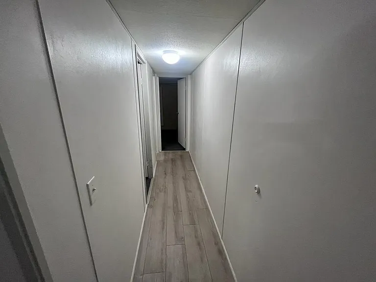 1719 Western Ave — Photo 3