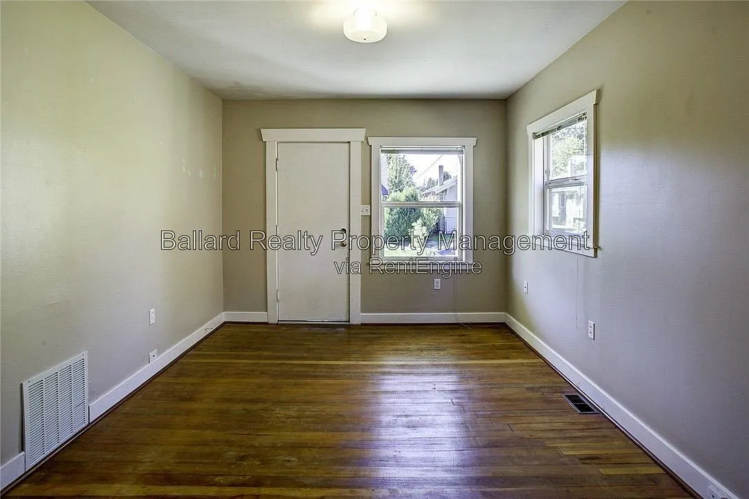 2 bed, 1.0 bath, 700 sqft, $2,950 — Photo 3