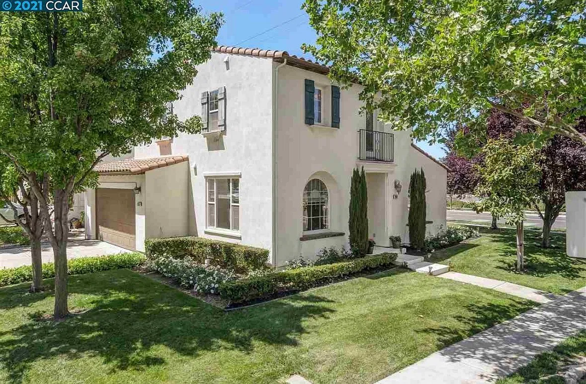3 bed, 2.5 bath, 1436 sqft, $3,985 — Photo 1