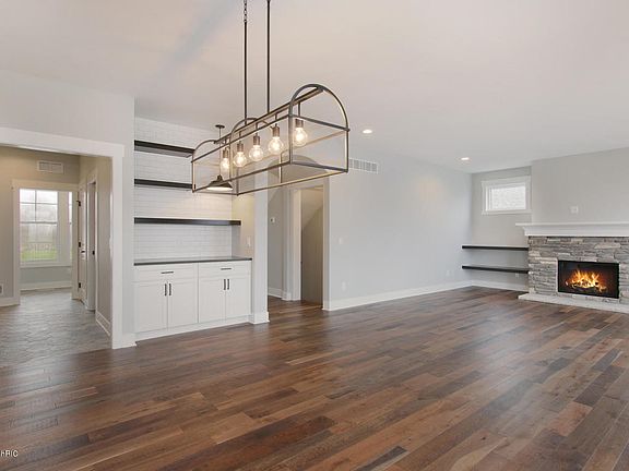4th image of 2698 Orange Ave SE #A