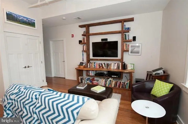 551 N Lawrence St #1 — Photo 7