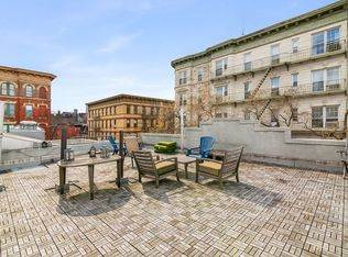 271 W 4th St APT 3R, New York, NY 10014