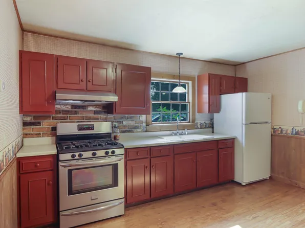 512 W Blair St, Kingsley, MI 49649