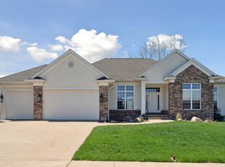 5750 Stags Leap Ln, Marion, IA 52302