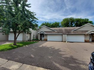 2965 Devonshire Cir, Woodbury, MN 55125