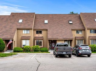 4 Clinton Ct, Merrimack, NH 03054