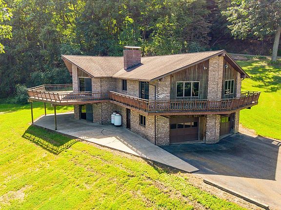 5th image of 1330 Pee Wee Hill Rd