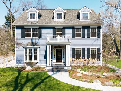 2125 Devonshire Rd, Ann Arbor, MI, 48104