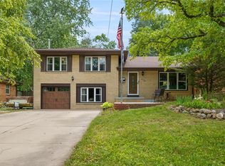 4026 Clinton Ave, Des Moines, IA 50310