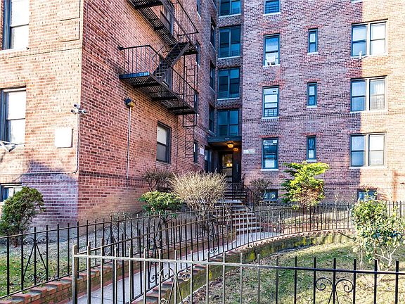 3rd image of 3720 87th St APT 5B