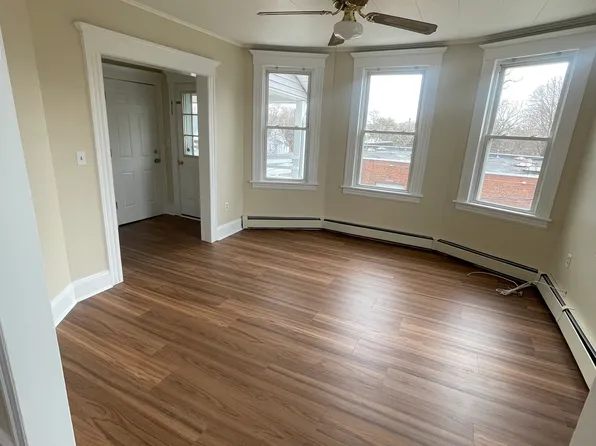 1727 Barnum Ave #2C, Bridgeport, CT 06610