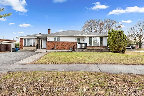 692 Claude St Photo 1