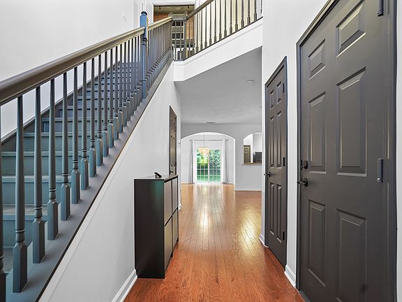 3rd image of 1034 Ashmore Dr