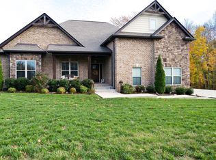 5052 Leeds Ct, Greenbrier, TN 37073