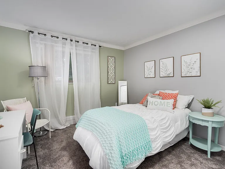 Abbott Pointe Apartments — Photo 7