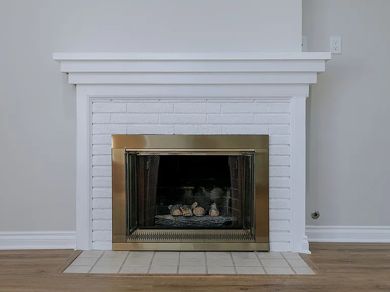 1001-1005 W Huntington Dr — Photo 17