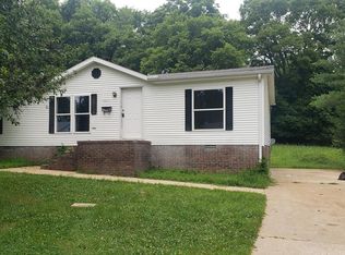 106 Harrison St, Paris, TN 38242