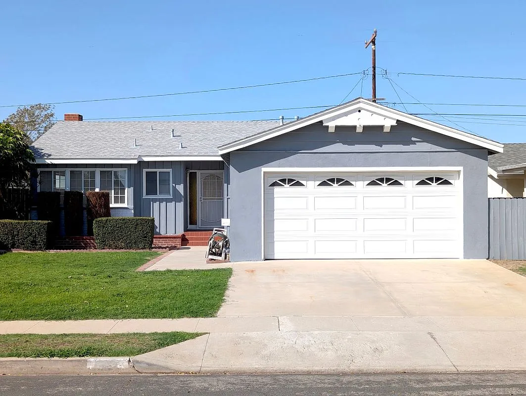 3 bed, 2.0 bath, 1301 sqft, $4,250 — Photo 1