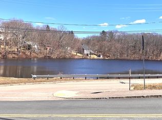 42 Maple St, Spencer, MA 01562