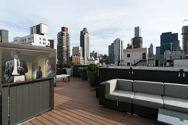 Rented by Greystar | media 17