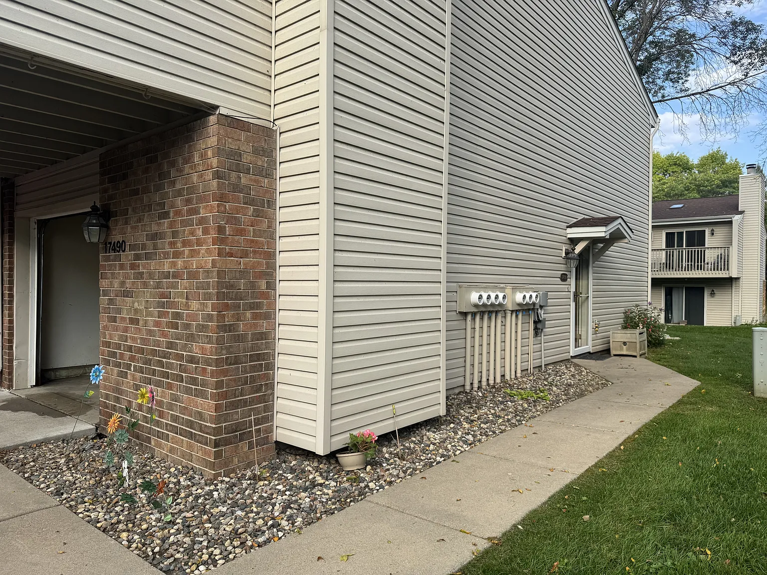 17490 Pond Circle Dr - 1 — Photo 3