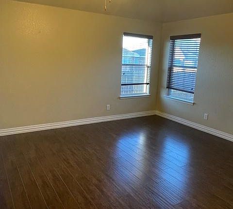 5th image of 937 Mesa Vista Dr