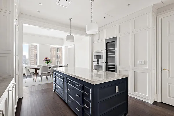 Sold by Compass | media 3