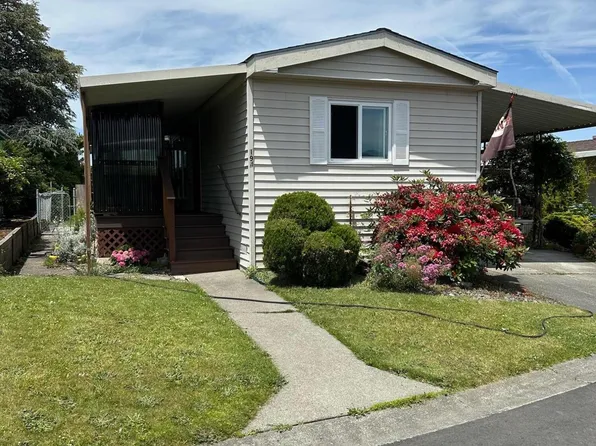 194 Empire Dr #194, Fortuna, CA 95540