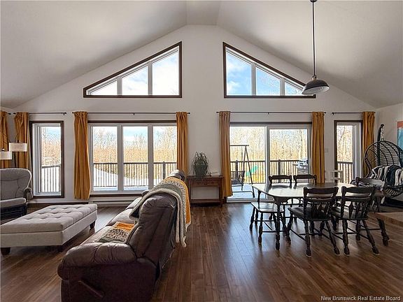 5th image of 225 Perron Rd