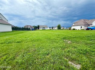 1086 Springcrest Dr, Waterville, OH 43566