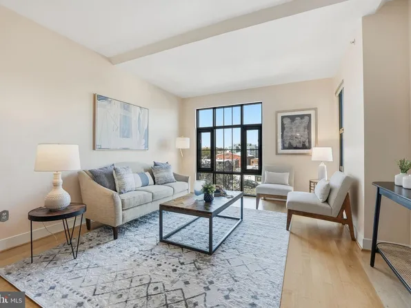910 M St NW APT 516, Washington, DC 20001