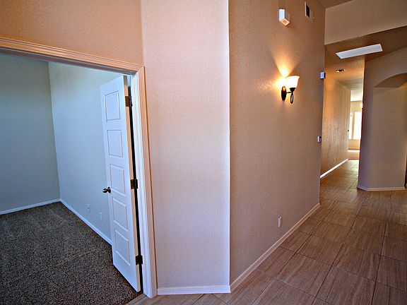 4th image of 12628 Zulema St