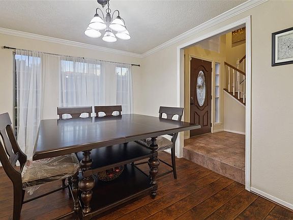 3rd image of 6814 Little Redwood Dr