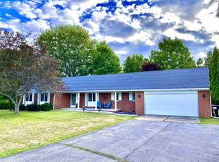1761 S Peninsula Rd, East Jordan, MI 49727