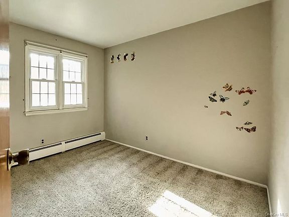 3rd image of 23 Woodland Dr