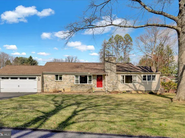 367 Waters Rd, York, PA 17403